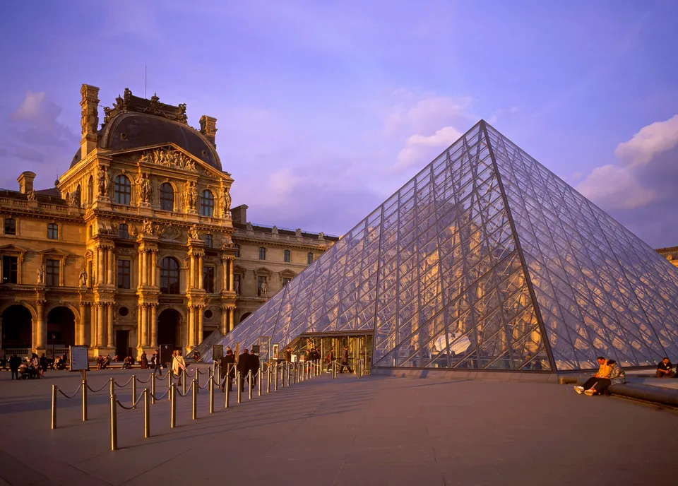 Eiffel Tower gets glass floor in £24m facelift - Telegraph