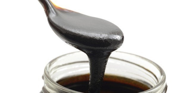 where does molasses come from