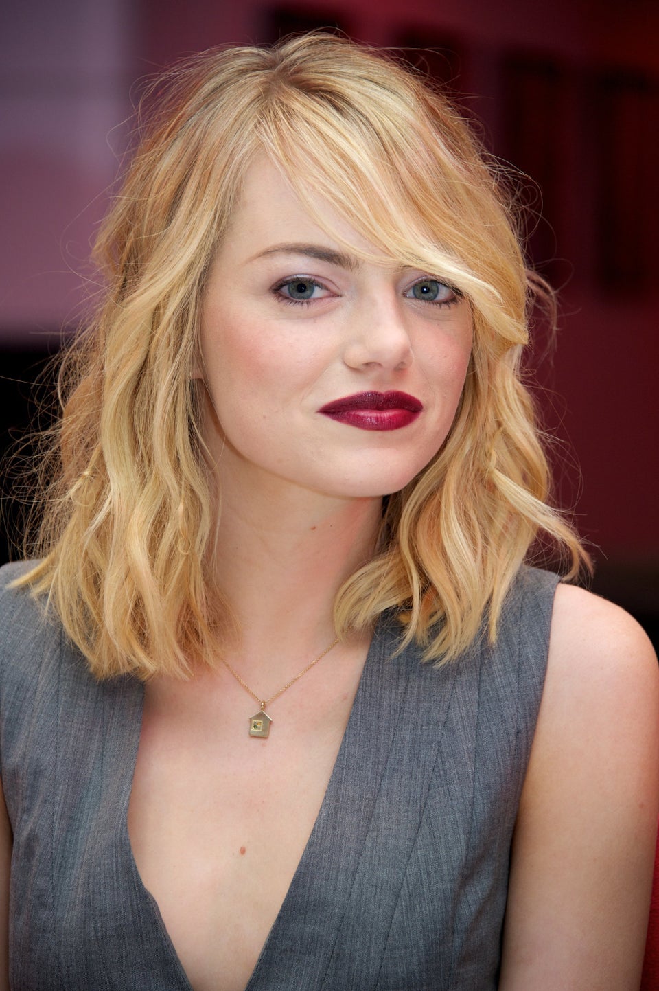 Emma Stone's Curtain Bangs Hair Makeover: Photos – Hollywood Life