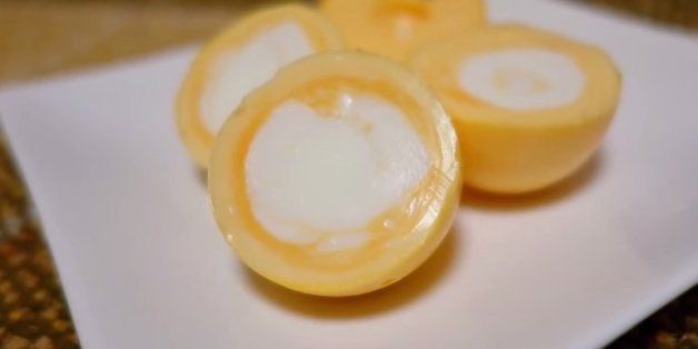 How to Create a Hard-Boiled Scrambled 'Golden' Egg Using a Pair of Nylon  Stockings