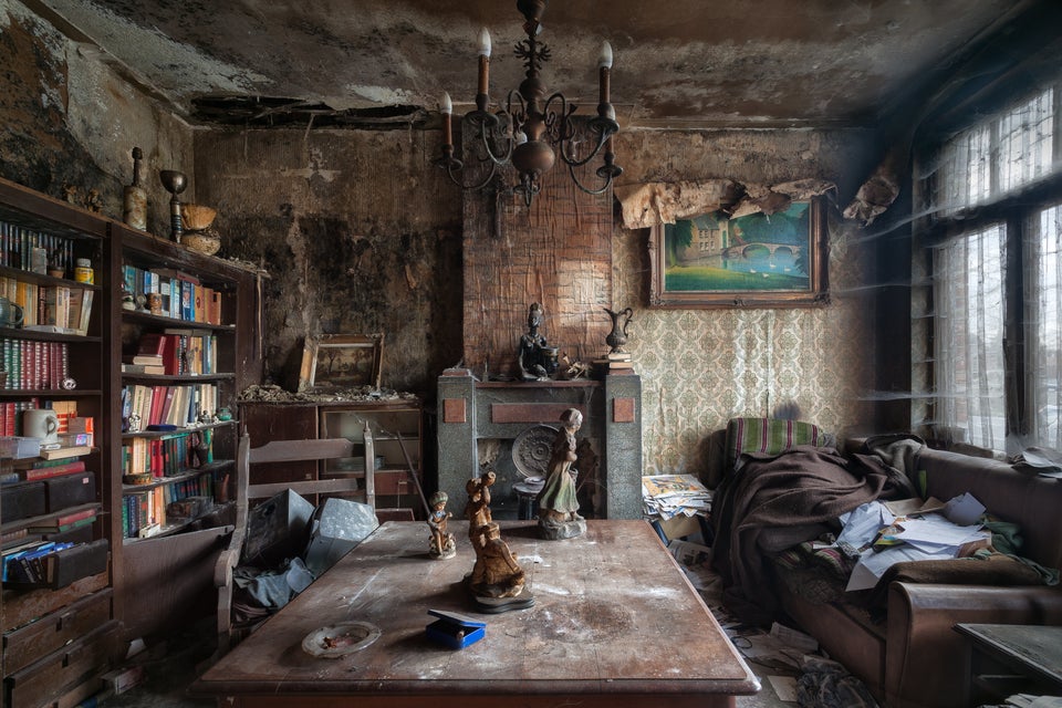 Stunning Abandoned Homes Are Surprisingly Full Of Life Huffpost Life