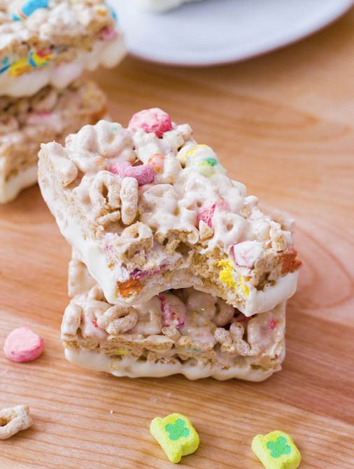 These Lucky Charms Dessert Recipes Are Magically Delicious | HuffPost Life