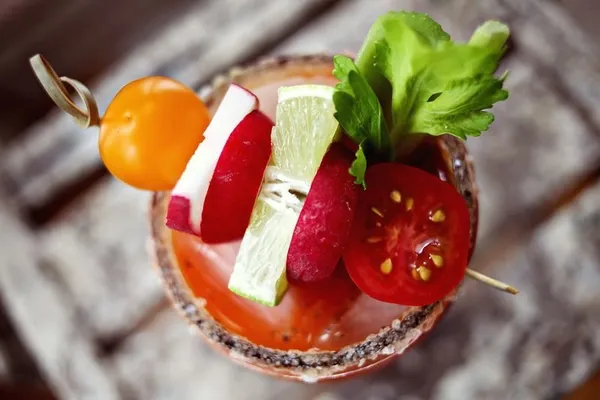 The Minnesota Twins Will Be Serving Up A Bloody Mary Garnished With A Slice  Of Pizza