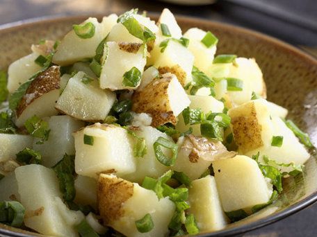 This Trick Will Save You From Endless Hours Of Peeling Potatoes ...
