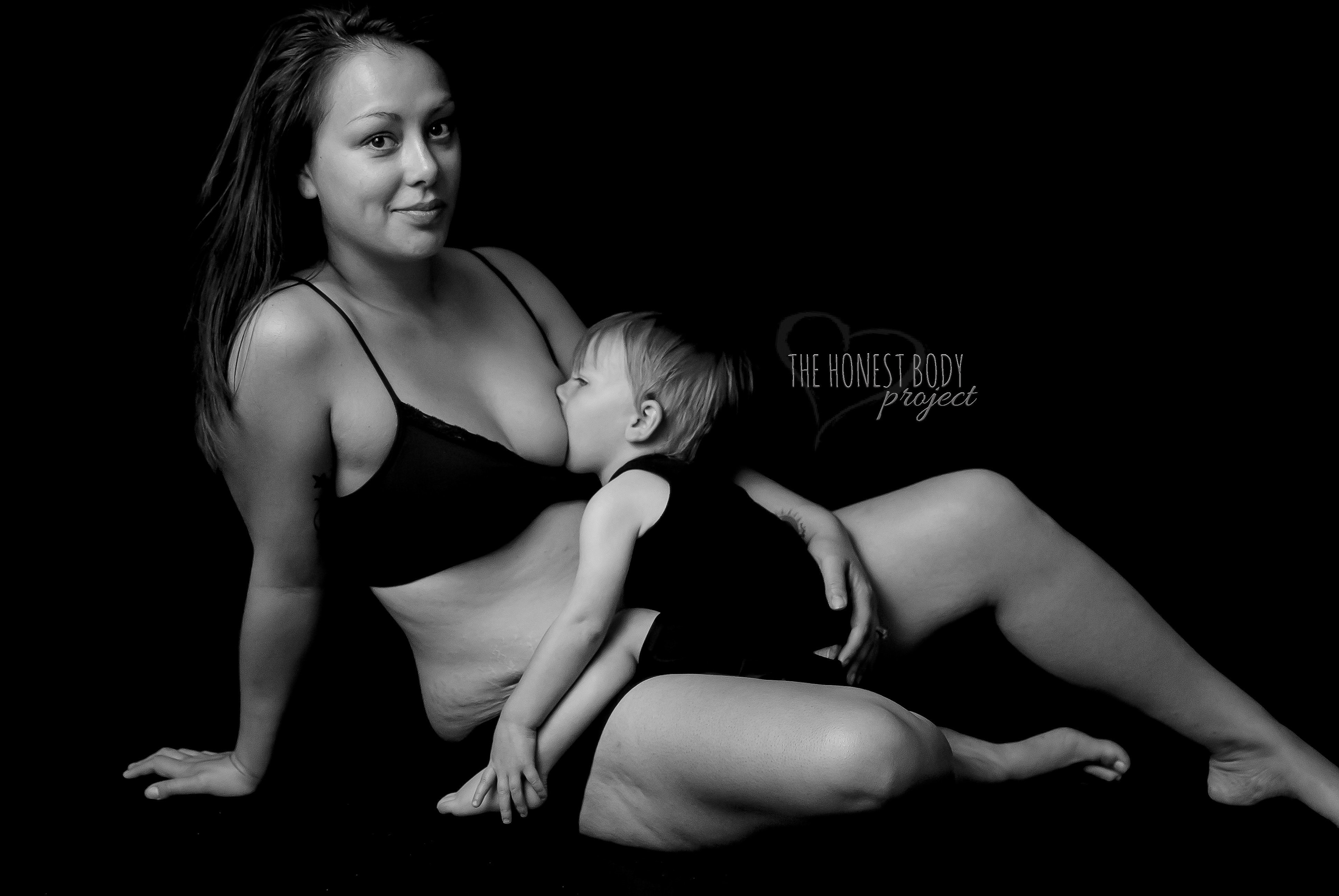 на фото голая мама и ребенок фото 60