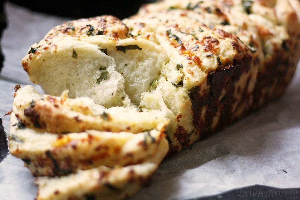 Herb & Cheese Pull-Apart Bread