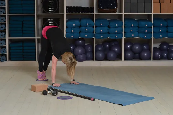 7 Easy Pilates Moves For A Beginner Core Workout