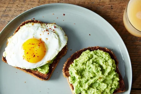 Let's Get Toasted Oven Mitt Funny Brunch Breakfast Bacon Avocado Toast Cute  Kitchen Glove (Oven Mitts)