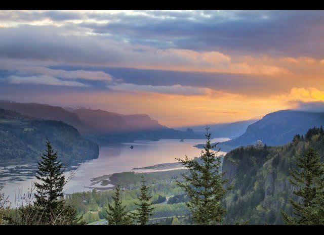 Indian Point—Columbia River Gorge, Ore.