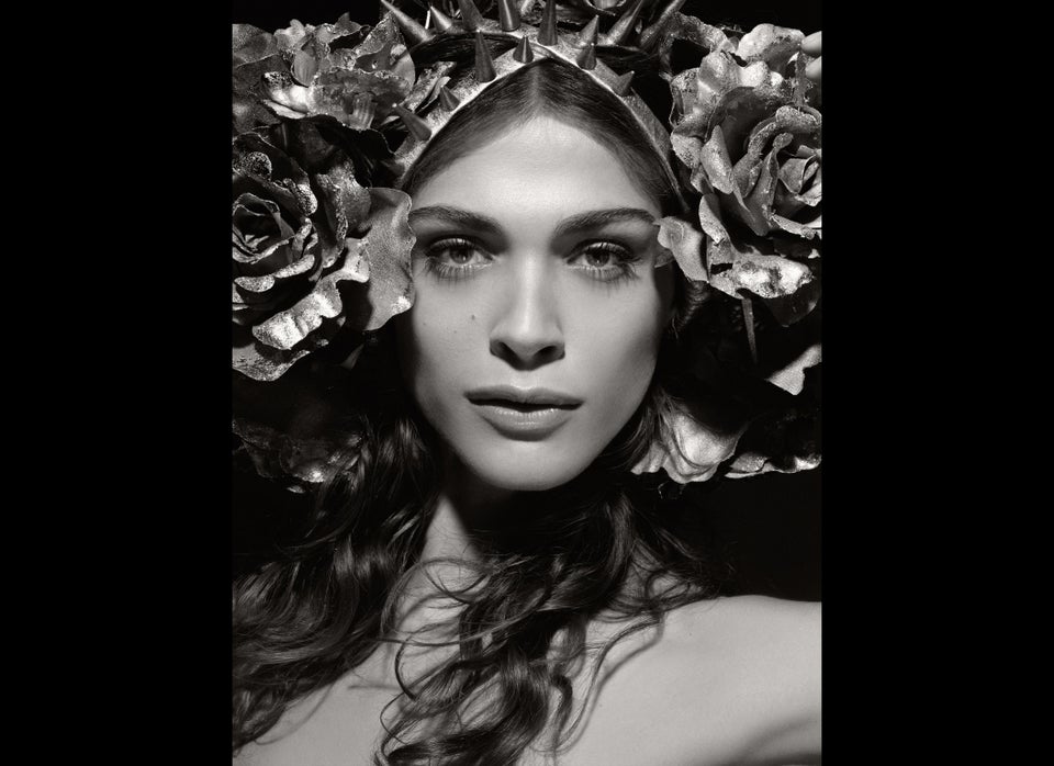 Elisa Sednaoui as Flora