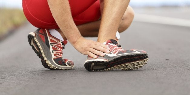 Running shoes outlet for toe pain