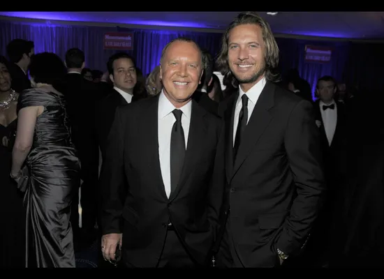 Michael Kors marries longtime boyfriend Lance LePere in barefoot