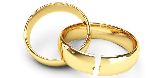 Broken gold wedding rings