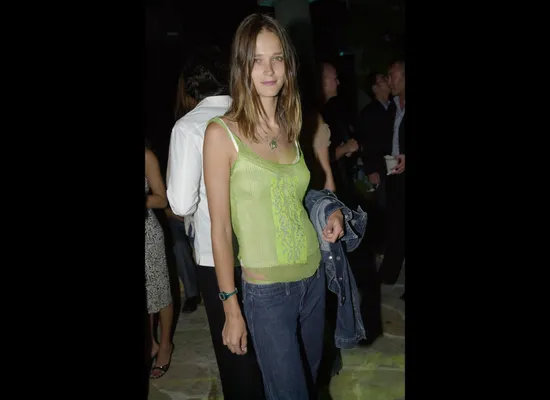 Let's discuss the iconic model Carmen Kass #fashion #fyp #y2k #supermo