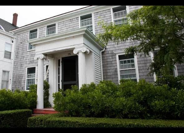 This 1789 home once belonged to a sea captain. All photos by Julia Cumes. 