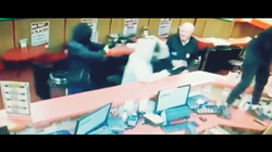 Diebe wollen Wettbüro überfallen – dann greift ein 83-Jähriger zum