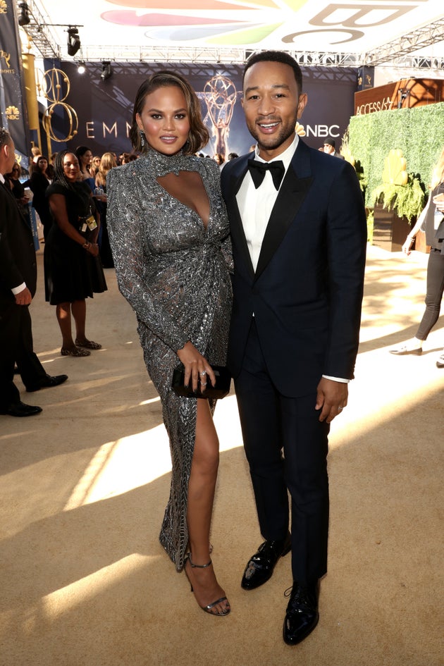 John Legend And Chrissy Teigen Bring The Sparkle To 2018 Emmys Red Carpet Huffpost Australia