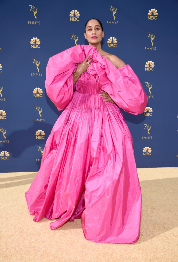 robe de soirée rose bouffante Tracee Ellis Ross Emmys 2018