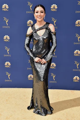 Alex borstein 2024 emmy dress