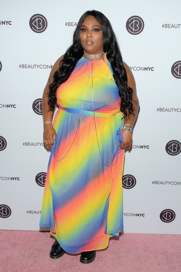 lizzo is a body positive style icon watch huffpost lizzo is a body positive style icon watch huffpost