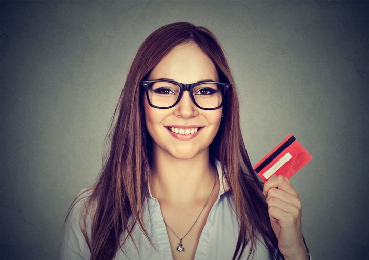 Student credit cards should have no annual fee and generous rewards.