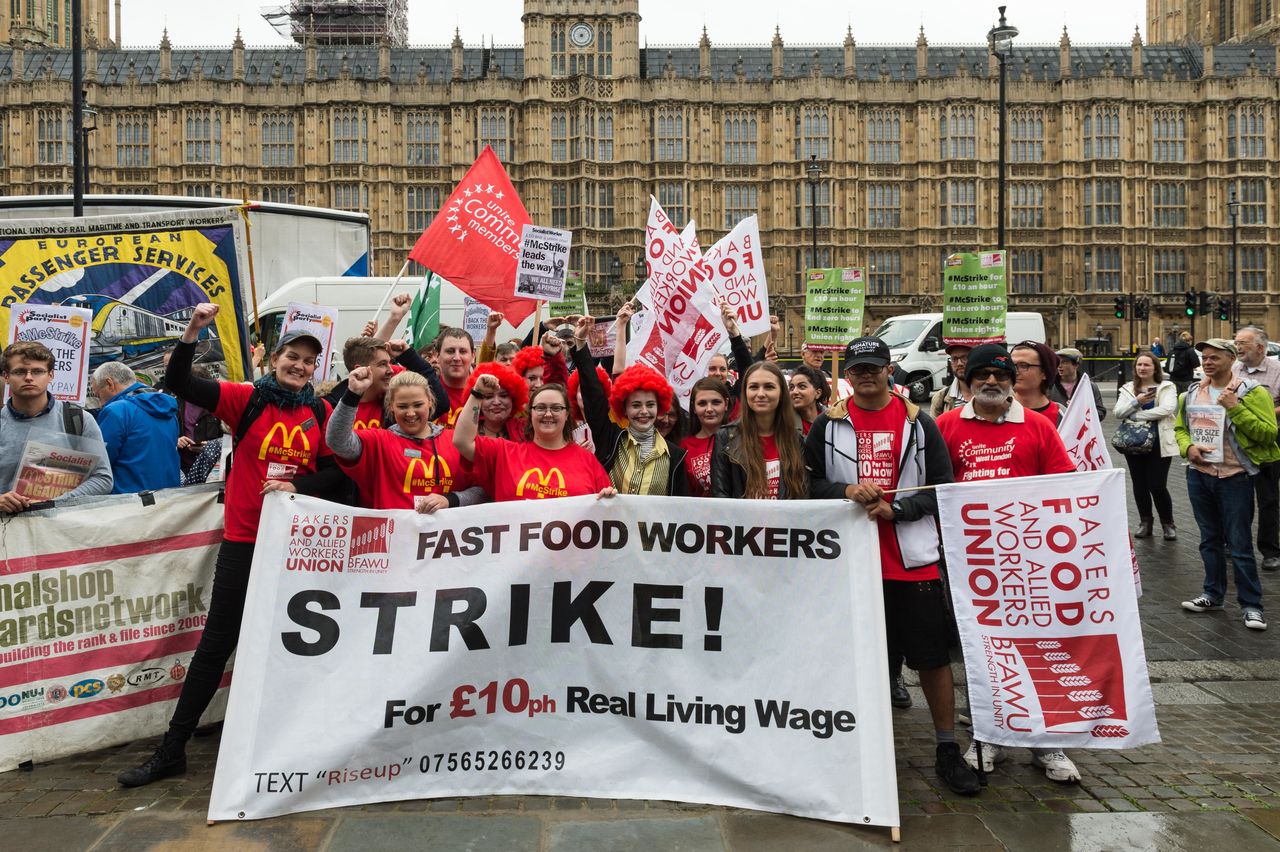 The Wetherspoon workers are following the McStrikers lead and also asking for £10/hour pay