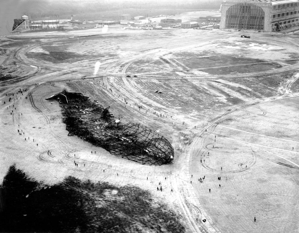 Lesser Known Photos From The Hindenburg Disaster Put Historic Crash In