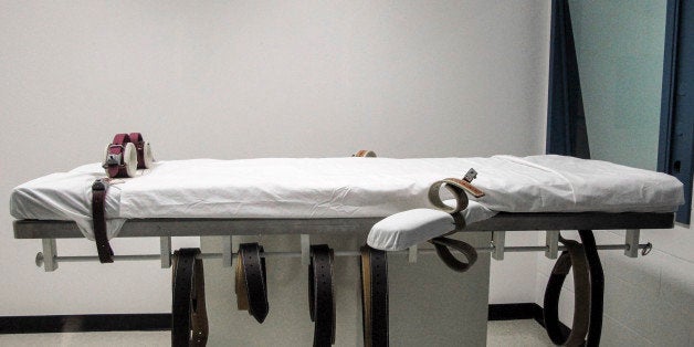 FILE - This July 7, 2010 file photo shows Nebraska's lethal injection chamber at the State Penitentiary in Lincoln, Neb. Thereᅢ까タᅡルs not a lot of sympathy for the 11 men on death row in Nebraska, but spurred by frustration about the growing difficulty and cost of carrying out executions, lawmakers are considering eliminating the death penalty. (AP Photo/Nate Jenkins, File)