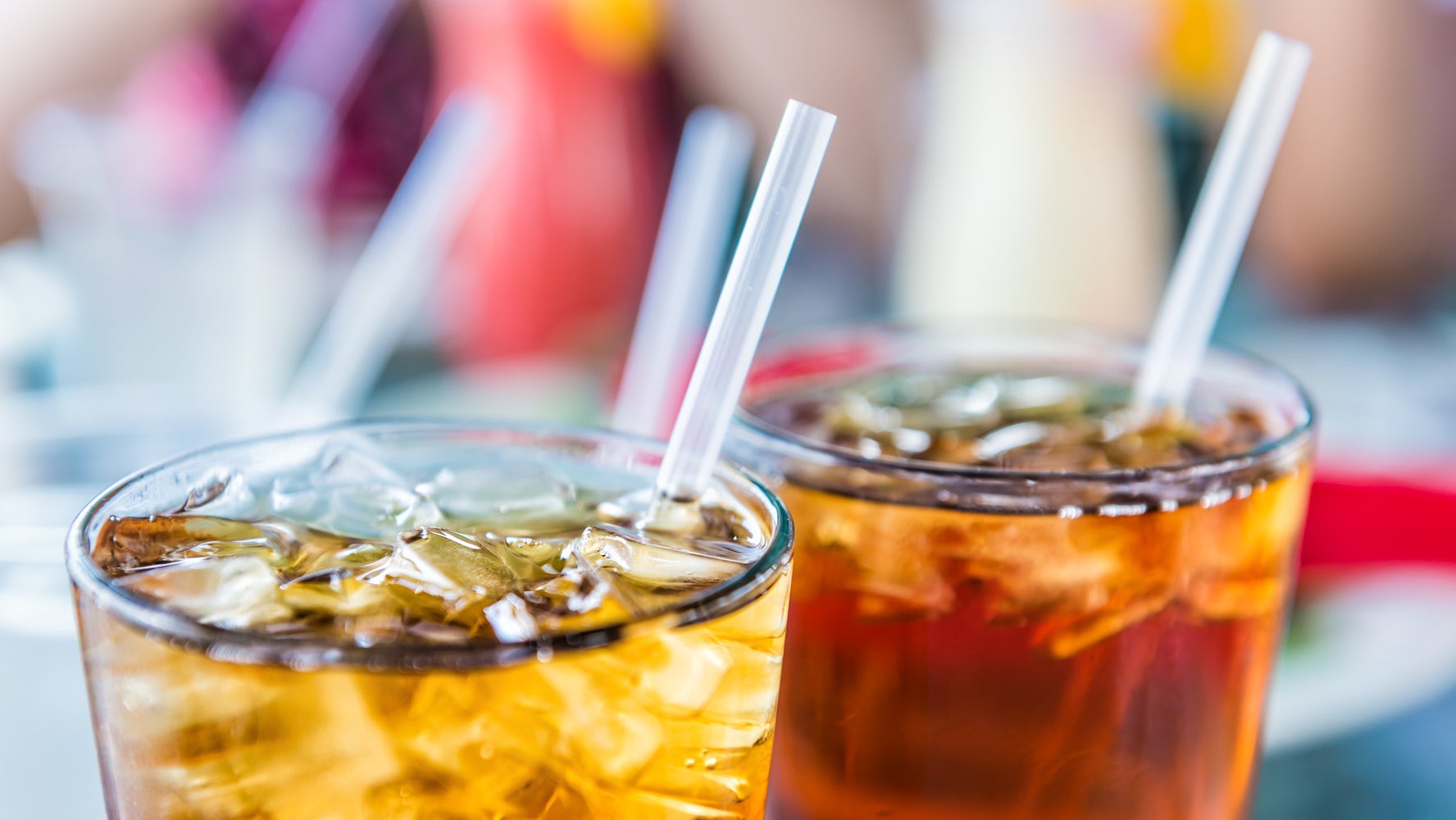 California Prohibits Restaurants From Automatically Giving Out Plastic