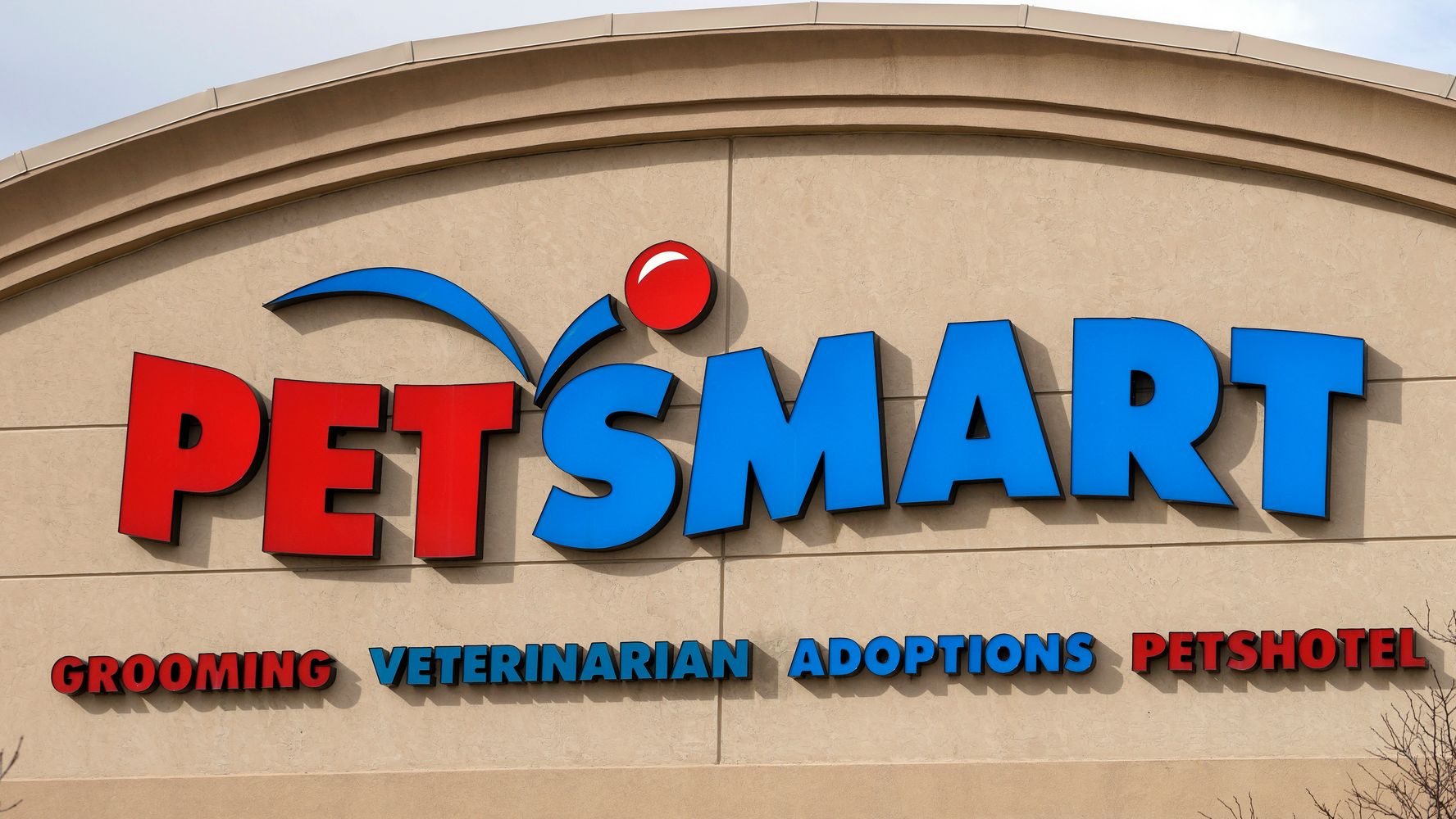 PetSmart Faces Demand For Answers After Dog Grooming Deaths Report