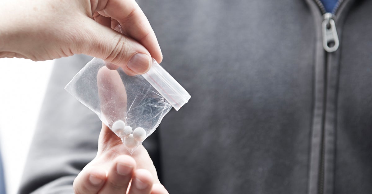 Manchester University Students Can Now Pay £2.50 To Test Their Drugs