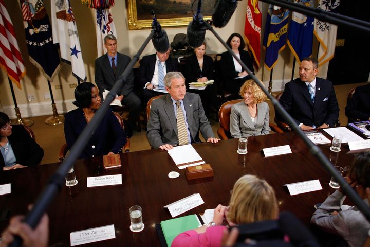 WASHINGTON - OCTOBER 09: (AFP OUT) U.S. President George W. Bush (C) is joined by (L-R) Dianne Piche, Roslyn Brock, Ricki Sabia and Marc Morial for a meeting on No Child Left Behind reauthorization in the Roosevelt Room at the White House October 9, 2007 in Washington, DC. Bush met with leaders from the Citizens Commission on Civil Rights, Education Trust and other advocates for poor and minority children and urged the Congress to reauthorize the 'No Child Left Behind' legislation. (Photo by Chip Somodevilla/Getty Images)