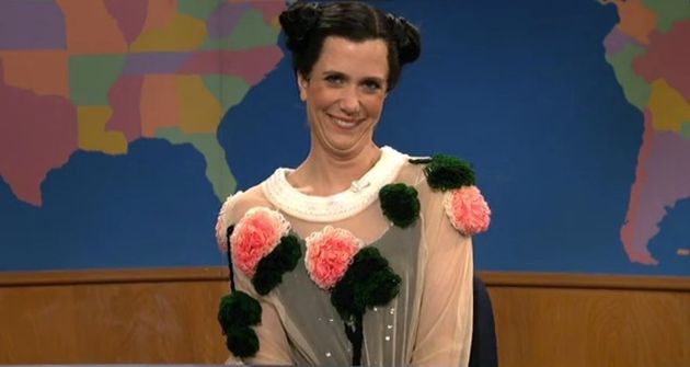 15 Kristen Wiig Snl Sketches We Ll Never Forget Video Huffpost