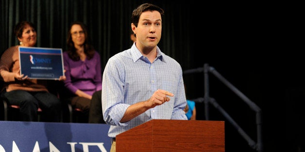 SATURDAY NIGHT LIVE -- 'Seth MacFarlane' Episode 1621 -- Pictured: Taran Killam -- (Photo by: Dana Edelson/NBC/NBCU Photo Bank via Getty Images)