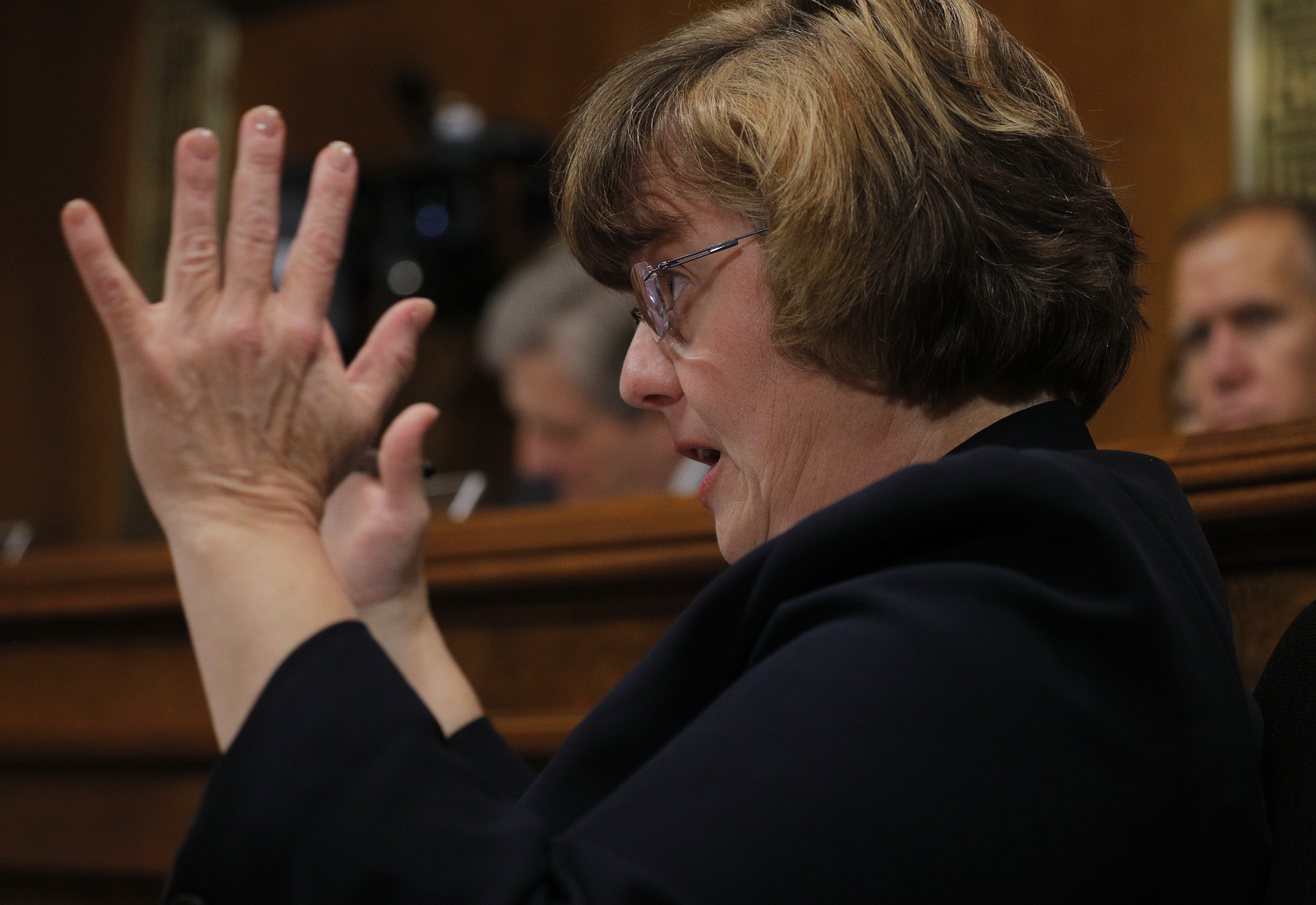 Powerful Photos From Dr. Christine Blasey Ford's Emotional Testimony ...