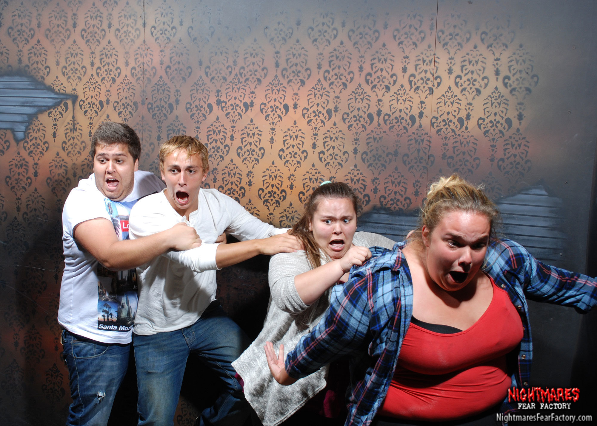 32 Hilarious Haunted House Reactions Caught On Camera | HuffPost ...