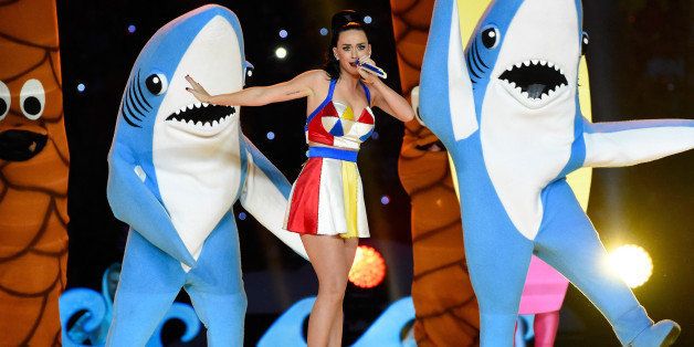 GLENDALE, AZ - FEBRUARY 01: Recording artist Katy Perry performs onstage during the Pepsi Super Bowl XLIX Halftime Show at University of Phoenix Stadium on February 1, 2015 in Glendale, Arizona. (Photo by Kevin Mazur/WireImage)