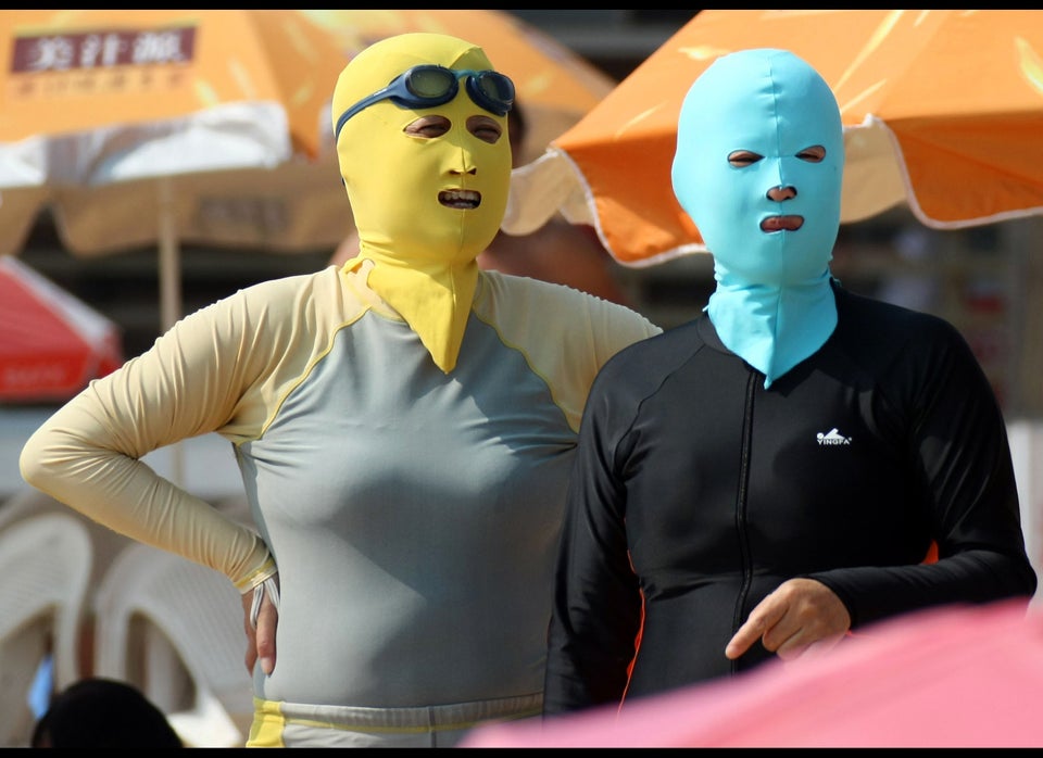 Face-kini masks hit Qingdao again[1]