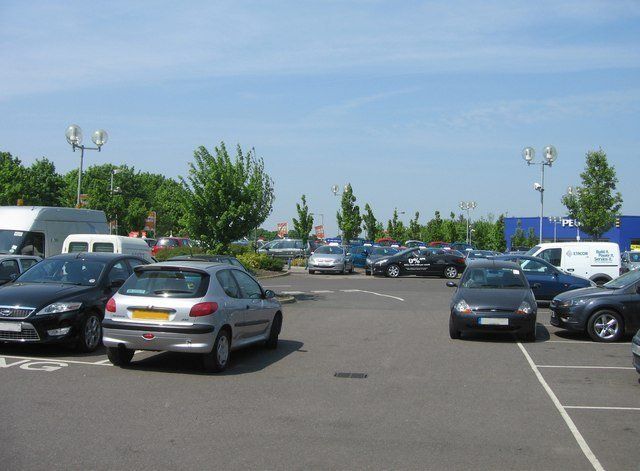 description 1 Cars, Cars, Cars The majority of the local car sales are located close to the Houndmills roundabout. This is a view looking ... 