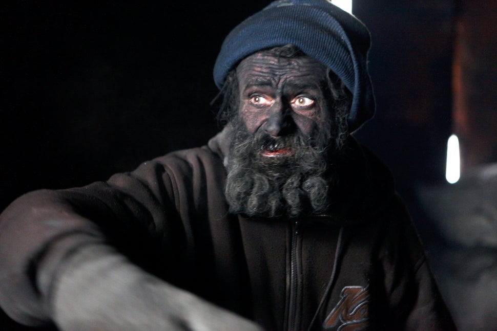 'Europe's Dirtiest Man' Sleeps In A Bed Of Ashes | HuffPost