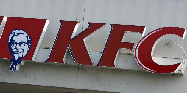 Miami, UNITED STATES: A Kentucky Fried Chicken (KFC) restaurant 30 April 2007, in Miami, Florida. KFC announced that all 5,500 of its US restaurants have stopped frying chicken in artery-clogging trans fat and has switched to a new soybean oil believed to be less likely to cause heart disease. AFP PHOTO / ROBERT SULLIVAN (Photo credit should read ROBERT SULLIVAN/AFP/Getty Images)