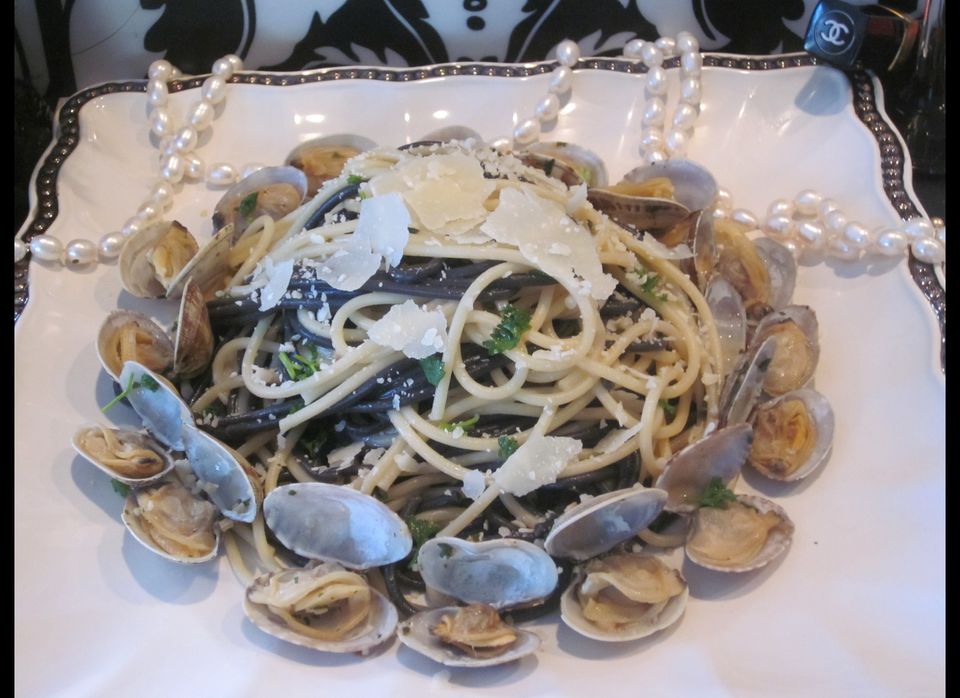 The Artist's Black & White Pasta with Clams Valentino