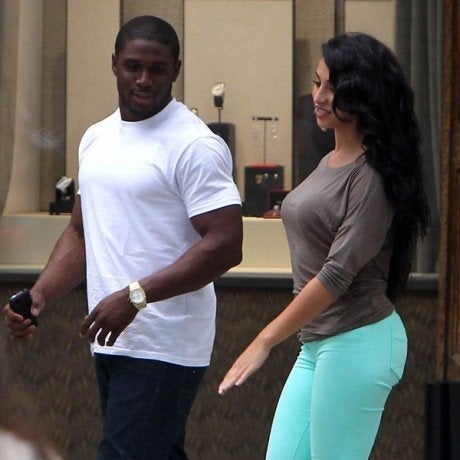 Reggie Bush And Kim Kardashian Look-Alike Girlfriend Expecting | HuffPost  Voices