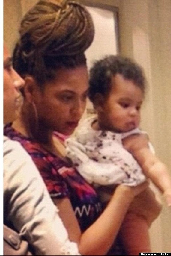 Beyonce And Blue Ivy at Bergdrof Goodman 