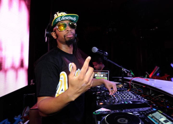 LAS VEGAS, NV - MARCH 02: Recording artist Lil' Jon performs at the Surrender Nightclub at Encore Las Vegas in celebration of the season premiere of 'All-Star Celebrity Apprentice' on March 2, 2013 in Las Vegas, Nevada. (Photo by David Becker/WireImage)