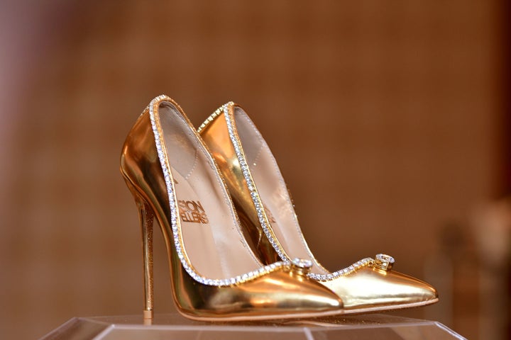 Gold stiletto shoes hotsell
