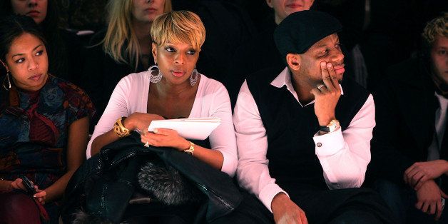 NEW YORK - FEBRUARY 18: Singer Mary J. Blige and husband Kendu Isaacs attend the Milly By Michelle Smith Fall 2009 fashion show during Mercedes-Benz Fashion Week in the Promenade at Bryant Park on February 18, 2009 in New York City. (Photo by Stephen Lovekin/Getty Images for IMG)