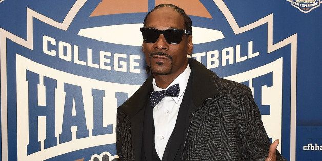 ATLANTA, GA - JANUARY 05: Snoop Dogg attends 'Snoop & Son: A Dad's Dream' Atlanta Screening at College Football Hall of Fame on January 5, 2015 in Atlanta, Georgia. (Photo by Paras Griffin/Getty Images)