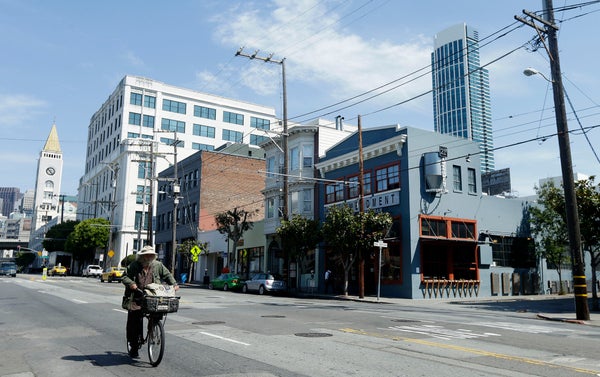 Proportion of low-price tracts that gentrified 2000-2007: 42%