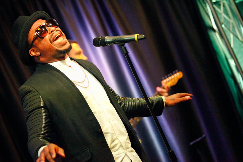 Raheem DeVaughn Visits WDAS performance theater